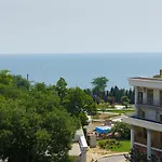 Gagarin Plaza Apartament *