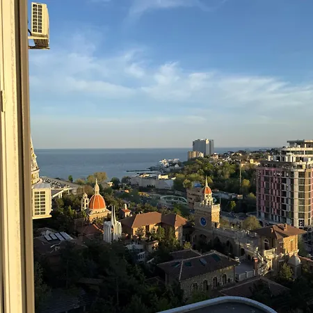 Gagarin Plaza Apartment *