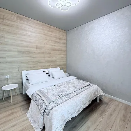 Gagarin Plaza Apartmán *